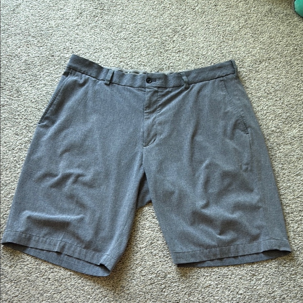 Walter Hagen Gray Flat Front Shorts Lightweight Casual Waist 38